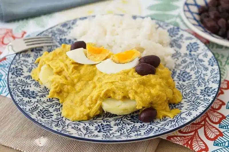 Ají de pollo receta tradicional