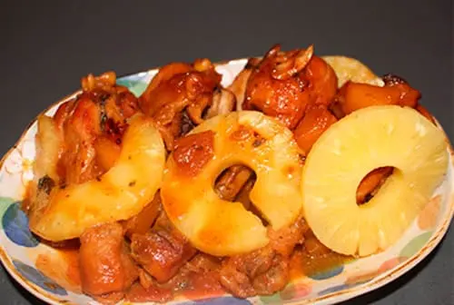 Pollo con piña