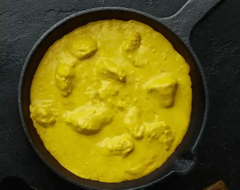 Pollo en salsa de huacatay